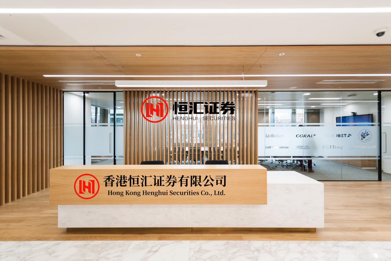 盛多网 伊朗在霍尔木兹海峡袭击了三艘船只，同时特朗普总统延长了脆弱的中东停火